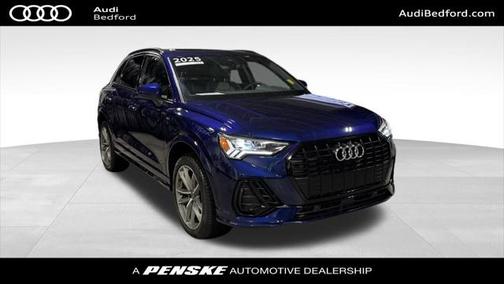 2025 Audi Q3 Premium 45 TFSI S line quattro Tiptronic