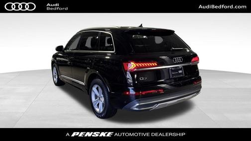 2023 Audi Q7 45 Premium