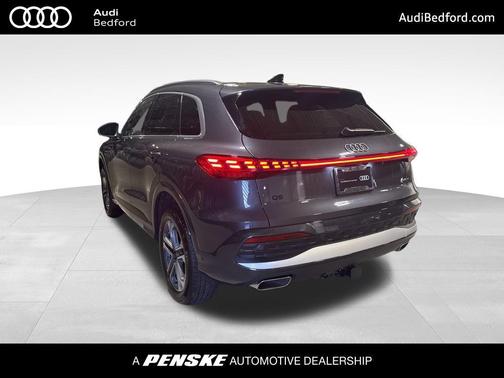 2025 Audi Q5 Premium TFSI quattro S tronic