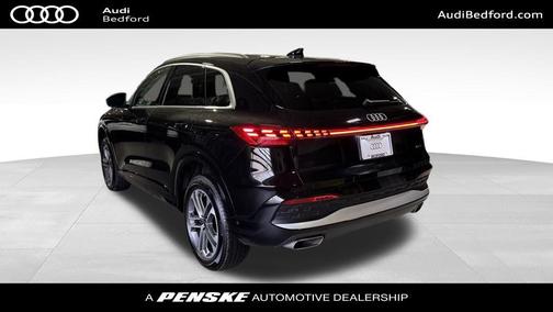 2025 Audi Q5 Premium TFSI quattro S tronic