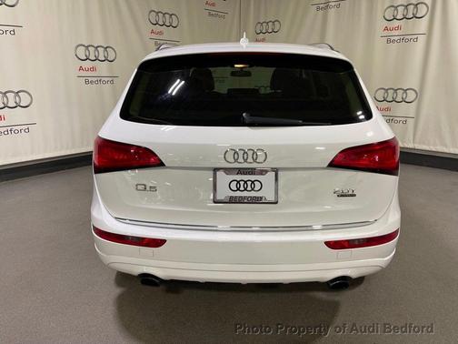 Photo 3 of 37 of 2016 Audi Q5 2.0T Premium