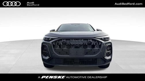Tambora Gray Metallic 2026 Audi Q5 Premium Plus