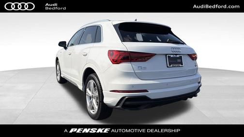 White 2024 Audi Q3 Premium Plus