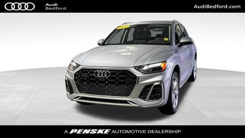 2022 Audi Q5 45 S line Premium Plus