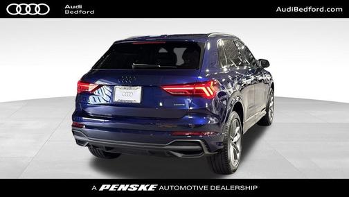 2025 Audi Q3 Premium 45 TFSI S line quattro Tiptronic
