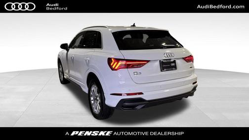 2025 Audi Q3 Premium 45 TFSI S line quattro Tiptronic