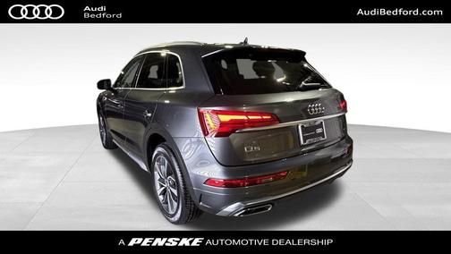 2023 Audi Q5 45 S line Premium Plus
