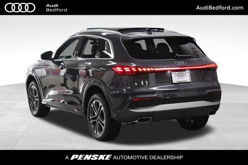 2025 Audi Q5 Premium