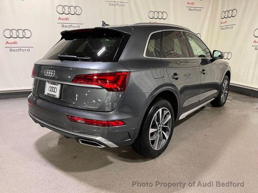 Photo 4 of 40 of 2022 Audi Q5 45 S line quattro Premium