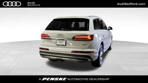 2023 Audi Q7 55 Premium Plus