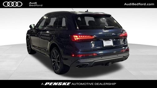 2025 Audi Q7 45 Premium Plus
