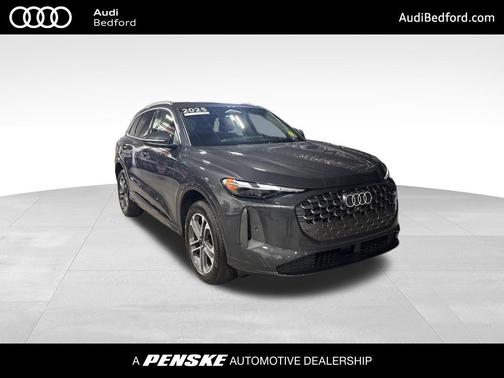 2025 Audi Q5 Premium TFSI quattro S tronic