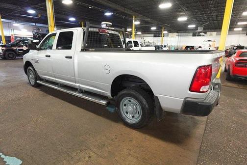 2017 RAM 2500 Tradesman Crew Cab 4x2 8' Box