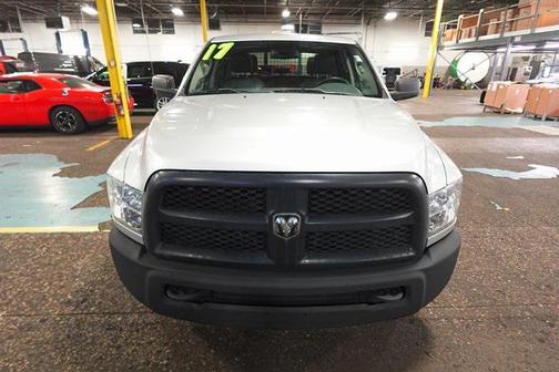 2017 RAM 2500 Tradesman Crew Cab 4x2 8' Box