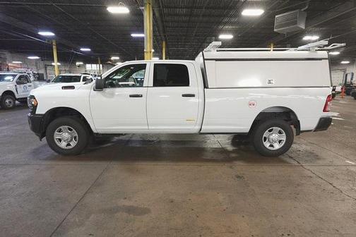 2023 RAM 3500 Tradesman Crew Cab 4x4 8' Box