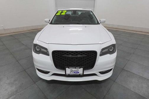 2022 Chrysler 300 Touring