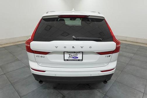 2020 Volvo XC60 T5 Momentum