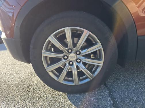 2019 Cadillac XT4 Premium Luxury