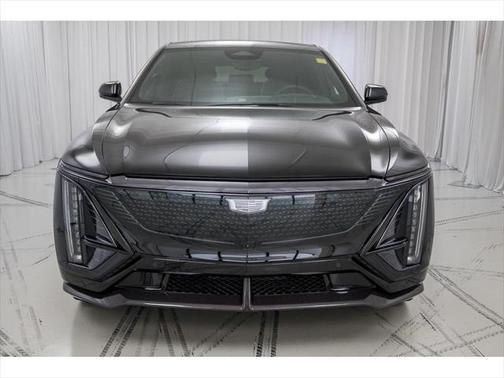 2026 Cadillac LYRIQ V Premium