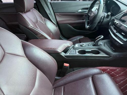 2021 Cadillac CT4 V-Series