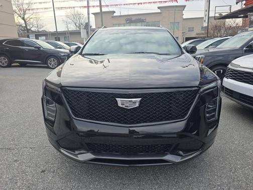 2024 Cadillac XT4 Sport