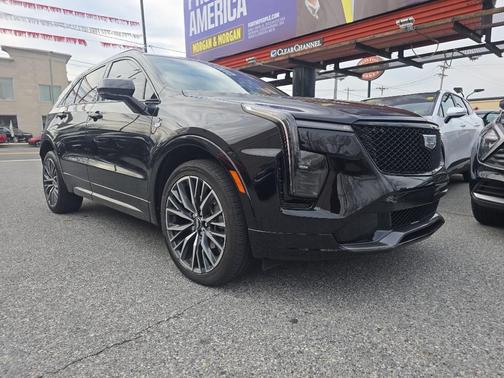 2024 Cadillac XT4 Sport