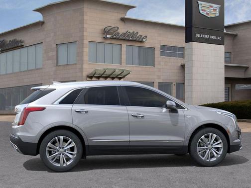 Argent Silver Metallic 2026 Cadillac XT5 Premium Luxury