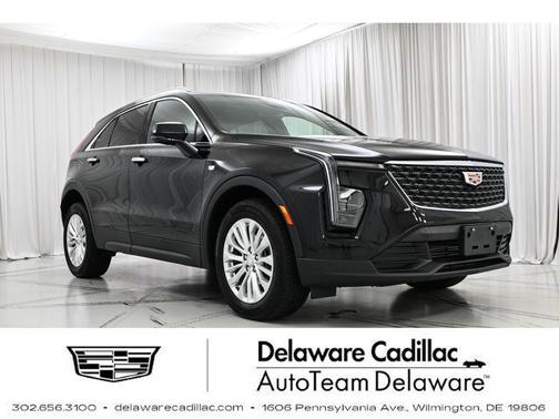 Stellar Black Metallic 2024 Cadillac XT4 Luxury