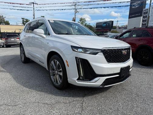 2022 Cadillac XT6 Premium Luxury AWD