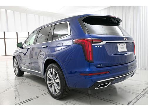 2025 Cadillac XT6 Premium Luxury AWD