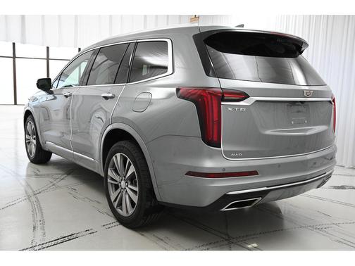 2025 Cadillac XT6 Premium Luxury AWD