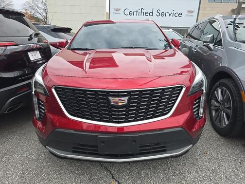2023 Cadillac XT4 Premium Luxury