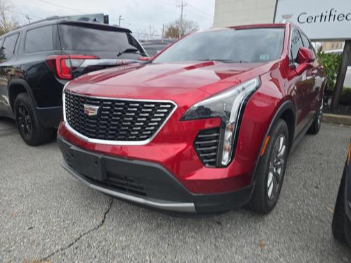 2023 Cadillac XT4 Premium Luxury