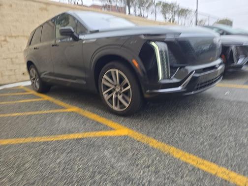 2026 Cadillac VISTIQ Sport