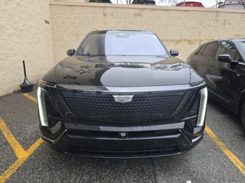2026 Cadillac VISTIQ Sport