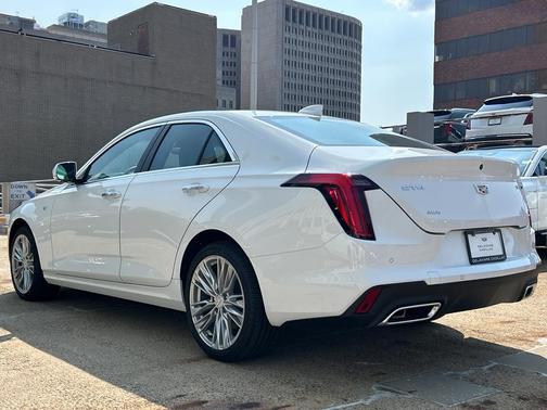 2025 Cadillac CT4 Premium Luxury