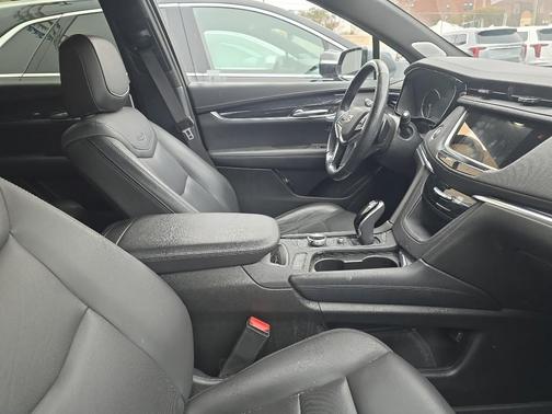 2022 Cadillac XT5 Premium Luxury