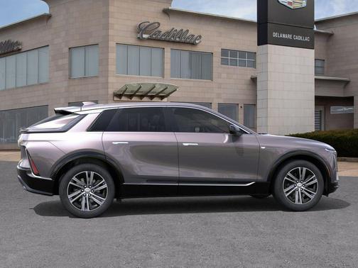 Celestial Metallic 2026 Cadillac LYRIQ Luxury