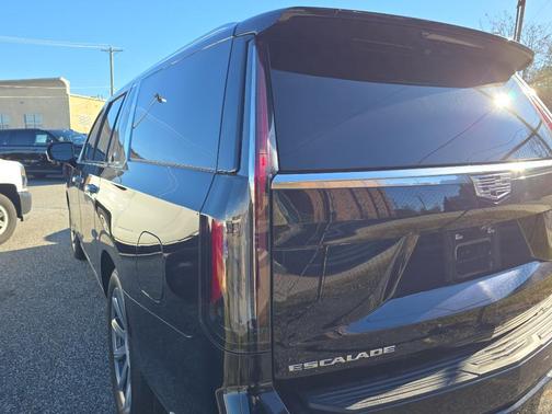 2022 Cadillac Escalade ESV Premium Luxury Platinum