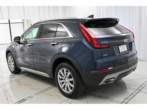 Twilight Blue Metallic 2022 Cadillac XT4 Premium Luxury