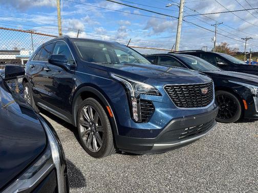 2019 Cadillac XT4 Premium Luxury