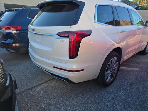 2024 Cadillac XT6 Premium Luxury AWD