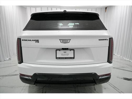 2025 Cadillac Escalade IQ Sport 1