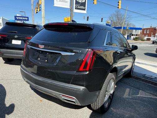 Stellar Black Metallic 2025 Cadillac XT5 Premium Luxury
