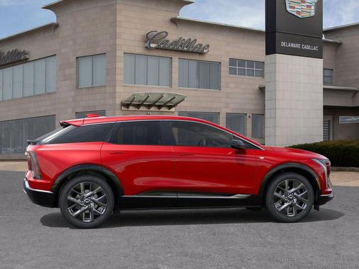 2026 Cadillac OPTIQ Premium Luxury