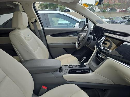 2024 Cadillac XT6 Premium Luxury AWD