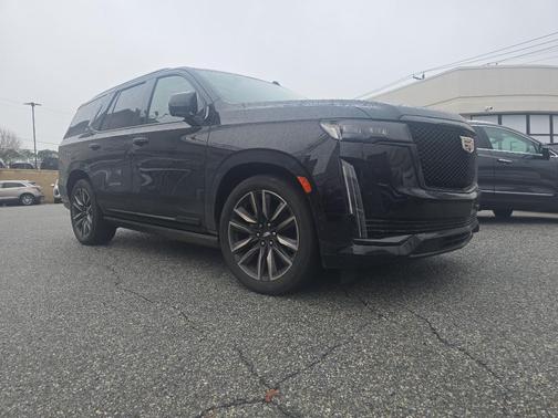 2023 Cadillac Escalade Sport
