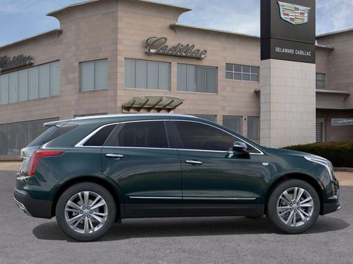 Emerald Lake Metallic 2026 Cadillac XT5 Premium Luxury