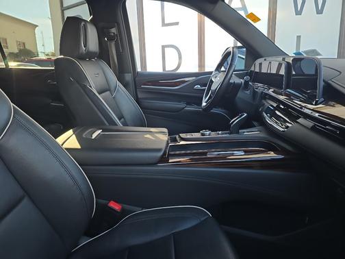 2023 Cadillac Escalade ESV Premium Luxury