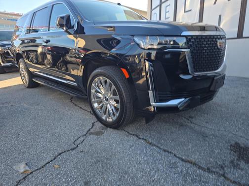 2023 Cadillac Escalade ESV Premium Luxury